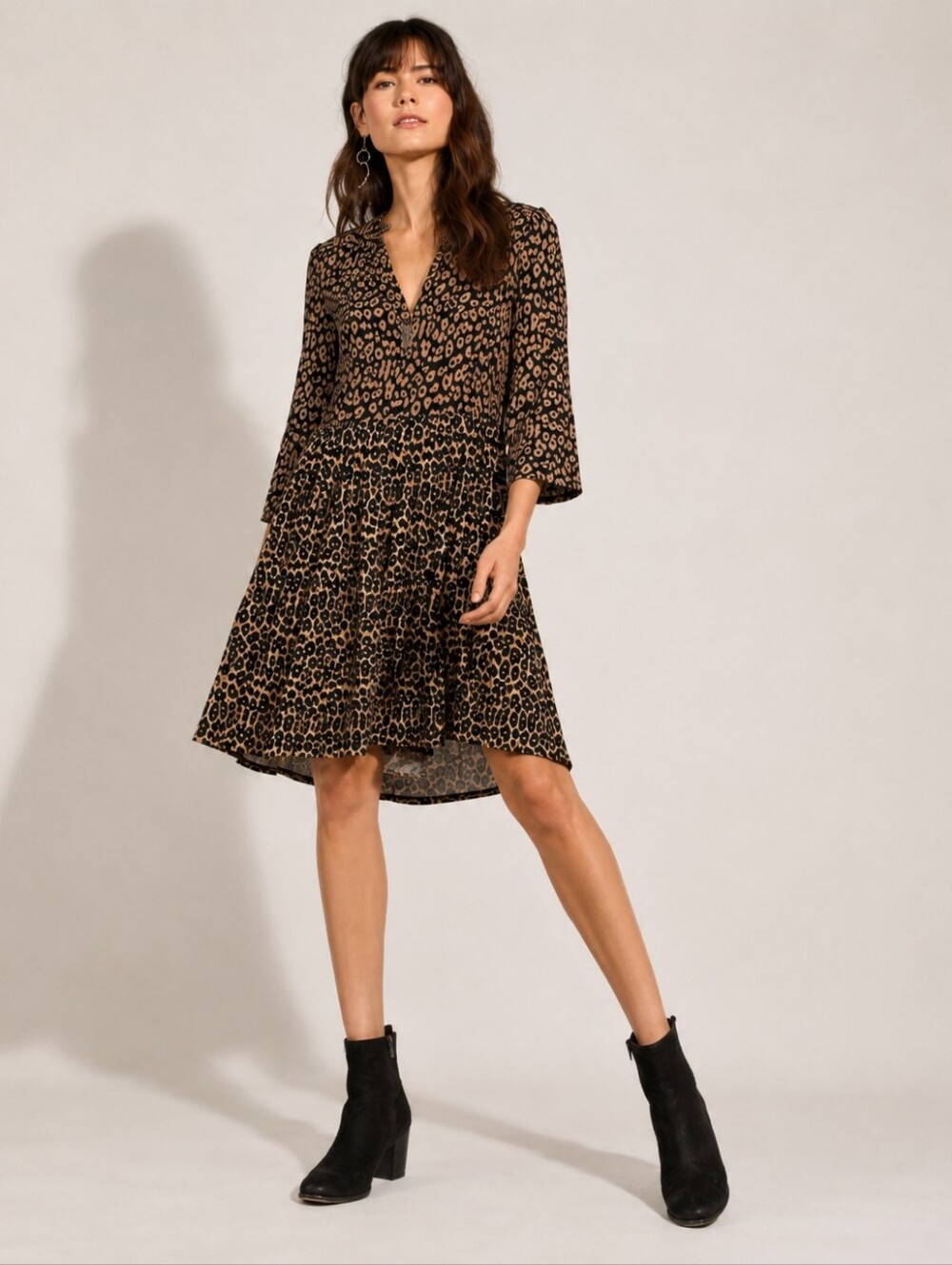 Maeve Anthropologie Leopard Print Tiered Midi Dress V-Neck XS